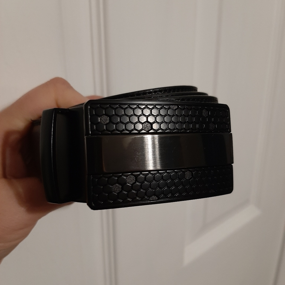VLIFE 50inch belt BRAND NEW IN BOX